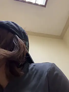 Snapshot of Clavelnegro chatting on 12.15.25 Clavelnegro online show from 12.15.25