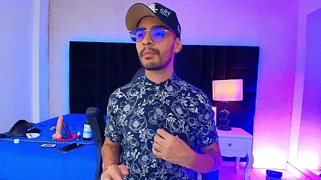 HairyDiamond  online show from 09.18.25