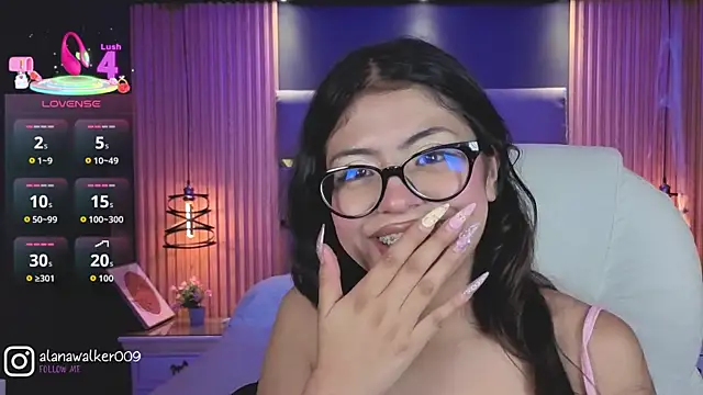 AlanaWalker9 online show from 11.18.25