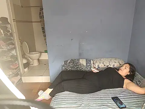 badlove42 online show from 11.26.25