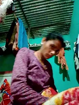 Snapshot of H_seema chatting on 02.18.26 H seema online show from 02.18.26