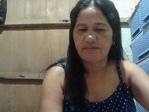 Snapshot of hotmama_063 chatting on 07.08.26 hotmama 063 online show from 07.08.26