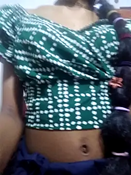 BunnyBloom25 online show from 11.15.25