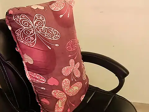 Snapshot of alia_rahil chatting on 04.02.26 alia rahil online show from 04.02.26