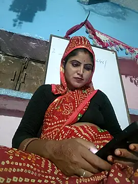 LUCKY cut online show from 10.14.25