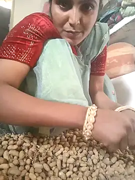 LUCKY cut online show from 11.15.25