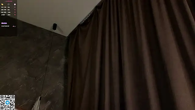 VincenzaGarigliano online show from 10.27.25