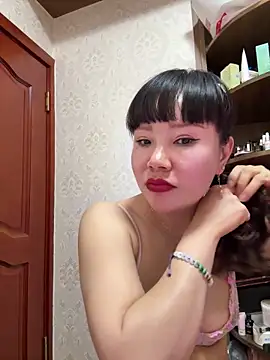 Snapshot of Xinlan-Asia chatting on 04.26.26 Xinlan-Asia online show from 04.26.26