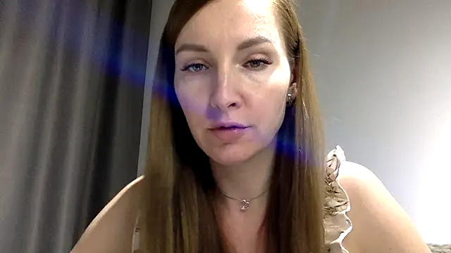 Varnyx online show from 11.02.25