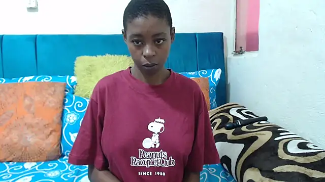 Snapshot of SweetSlenderChoc chatting on 04.24.26 SweetSlenderChoc online show from 04.24.26