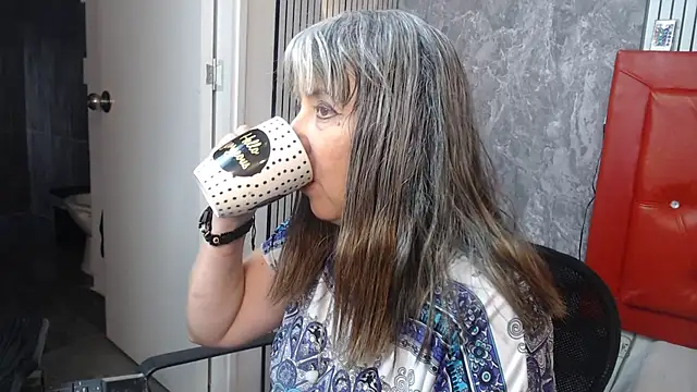 linda  mature online show from 09.11.25