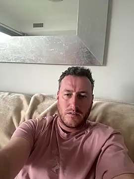 Londonlad818 online show from 03.10.26