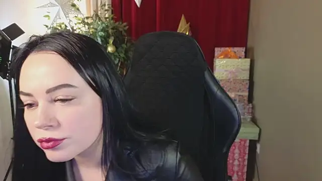 Jolie Orchid online show from 12.21.25