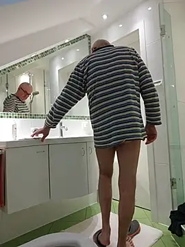 Oldmenhot66 online show from 04.01.26