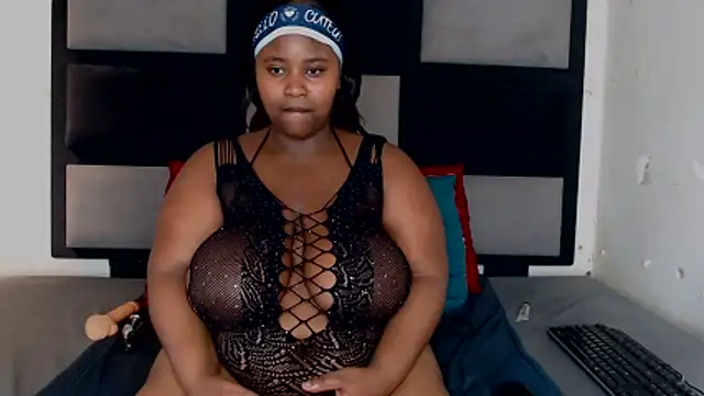 Freaky-boobs online show from 11.05.25