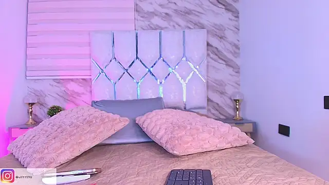 collet 1 online show from 04.15.26