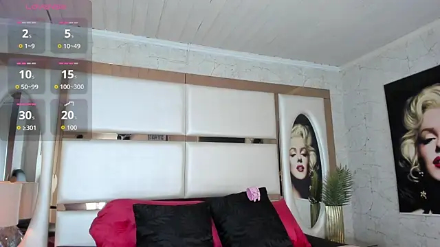 Snapshot of Ely09_ chatting on 02.12.26 Ely09 online show from 02.12.26