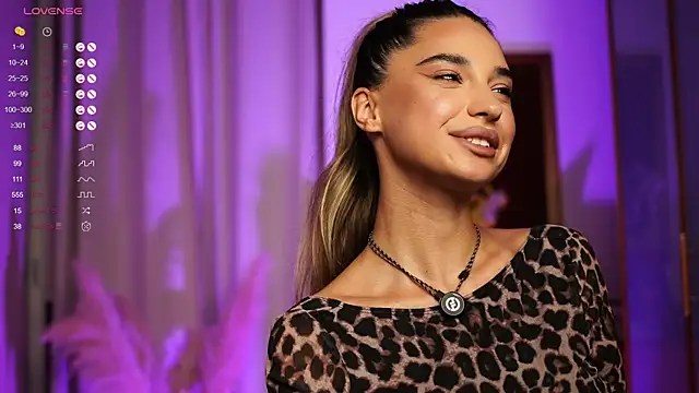 ItalianGirl online show from 09.18.25