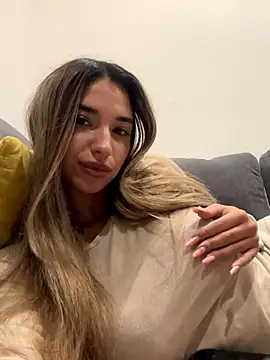 ItalianGirl online show from 10.09.25