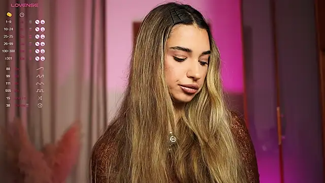 ItalianGirl online show from 10.12.25