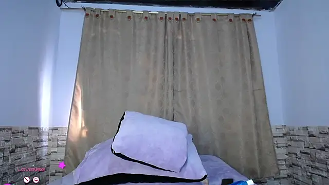 Snapshot of Bicky_24 chatting on 09.26.25 Bicky 24 online show from 09.26.25