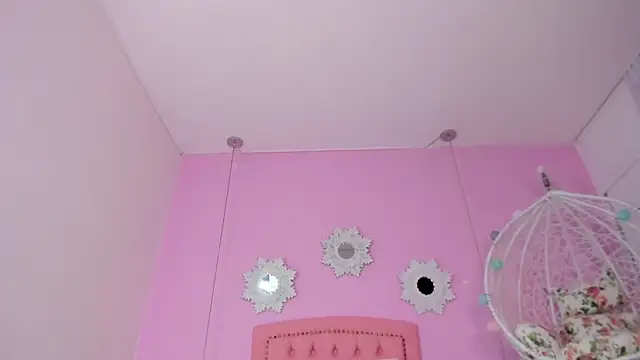 CannelaSmith online show from 11.10.25