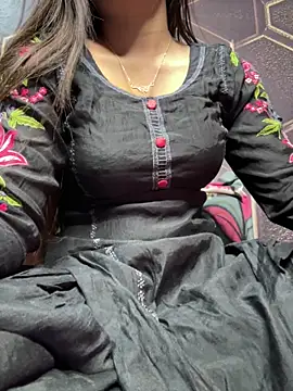 Snapshot of Sexylella143 chatting on 02.05.26 Sexylella143 online show from 02.05.26