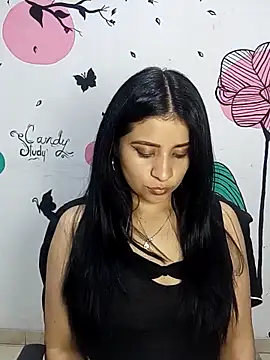 ValerieLove  online show from 10.24.25