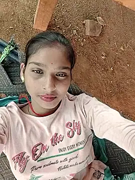 Snapshot of Yatiksha_Beby chatting on 09.14.25 Yatiksha Beby online show from 09.14.25