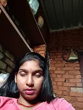 Snapshot of Yatiksha_Beby chatting on 10.15.25 Yatiksha Beby online show from 10.15.25