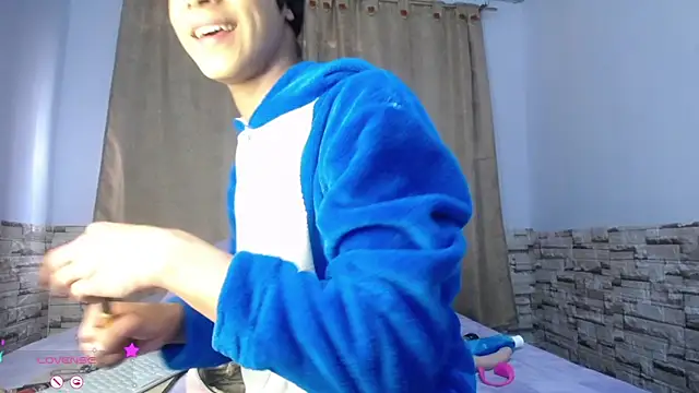 DaraKat18 online show from 09.26.25