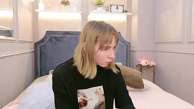 Beverly Gomes online show from 10.16.25