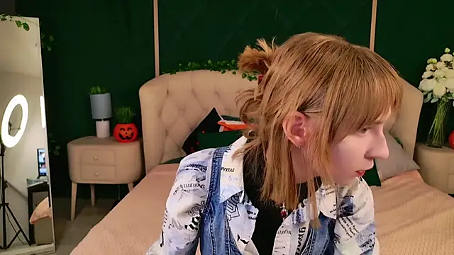 Beverly Gomes online show from 10.20.25