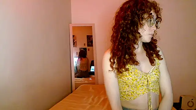 Snapshot of Myrosieposy chatting on 12.02.25 Myrosieposy online show from 12.02.25