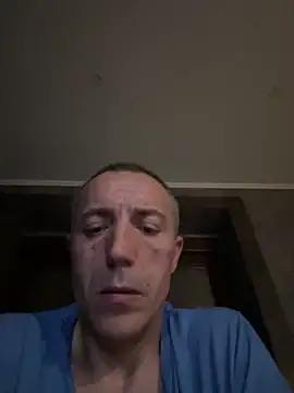 Snapshot of ruberofre chatting on 09.21.25 ruberofre online show from 09.21.25