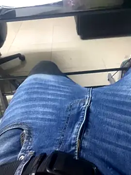 Snapshot of Chico031289 chatting on 10.21.25 Chico031289 online show from 10.21.25