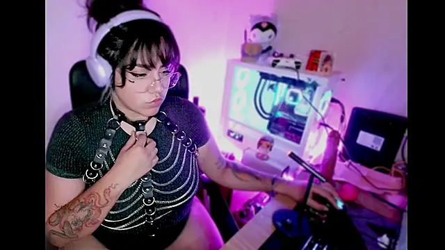 PinkDenial online show from 09.16.25