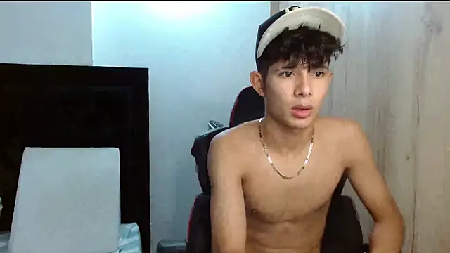 Snapshot of Noah-Garcia chatting on 09.17.25 Noah-Garcia online show from 09.17.25