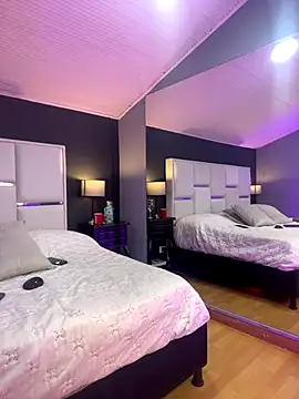 Samantha Milf   online show from 10.07.25