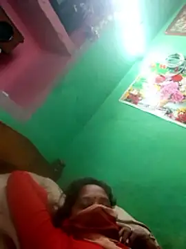 CUTE-004 online show from 12.15.25