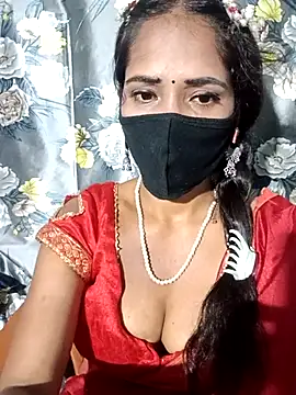 Snapshot of Bhabhilux2025 chatting on 05.24.26 Bhabhilux2025 online show from 05.24.26