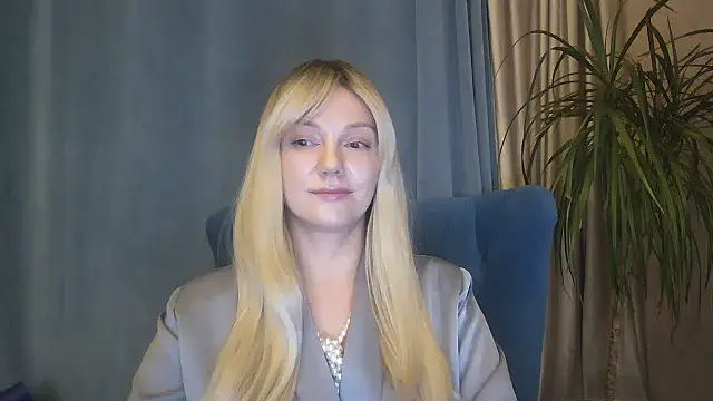 Zurelis online show from 11.06.25