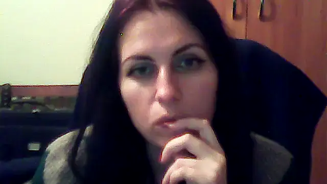 Snapshot of Lamevia chatting on 10.31.25 Lamevia online show from 10.31.25