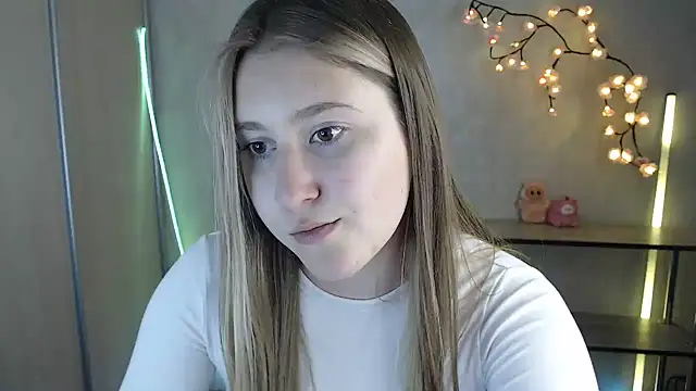 Snapshot of Milka_kamila chatting on 06.01.26 Milka kamila online show from 06.01.26
