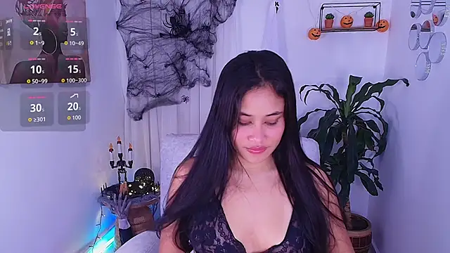 Snapshot of AlisxxnFx chatting on 10.13.25 AlisxxnFx online show from 10.13.25