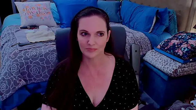 Snapshot of ninajaymes chatting on 06.15.26 ninajaymes online show from 06.15.26