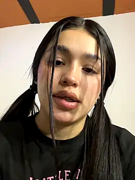 AvaScott  online show from 11.20.25