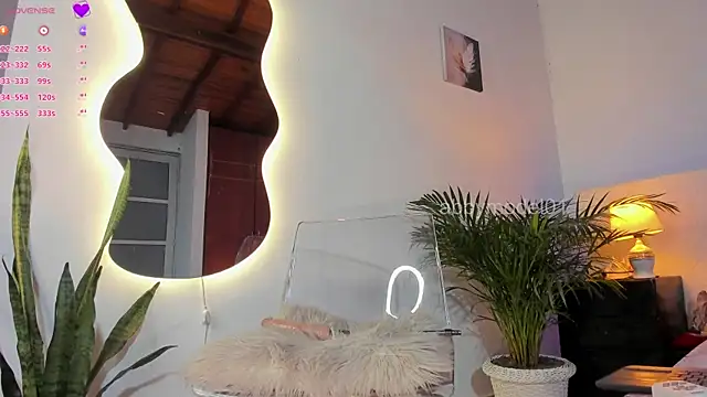 AbbyModel01 online show from 09.27.25