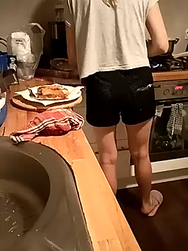 NiceBadgera online show from 09.13.25