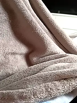 NiceBadgera online show from 10.19.25